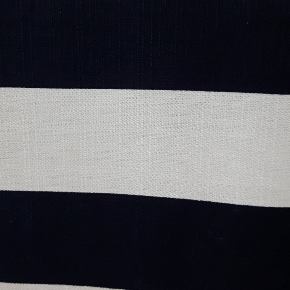 🛍 NWOT GAP striped blouse - Picture 3 of 4